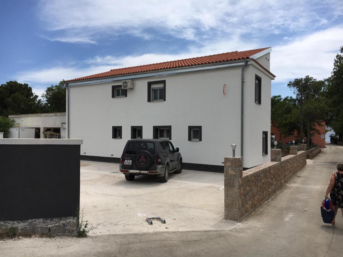 Jeli Apartments Starigrad Paklenica Εξωτερικό φωτογραφία