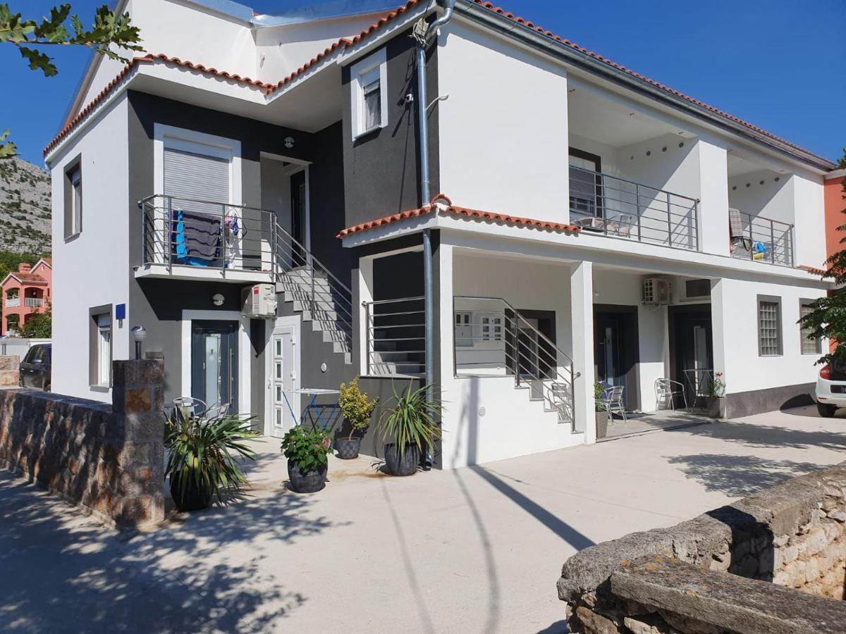 Jeli Apartments Starigrad Paklenica Εξωτερικό φωτογραφία